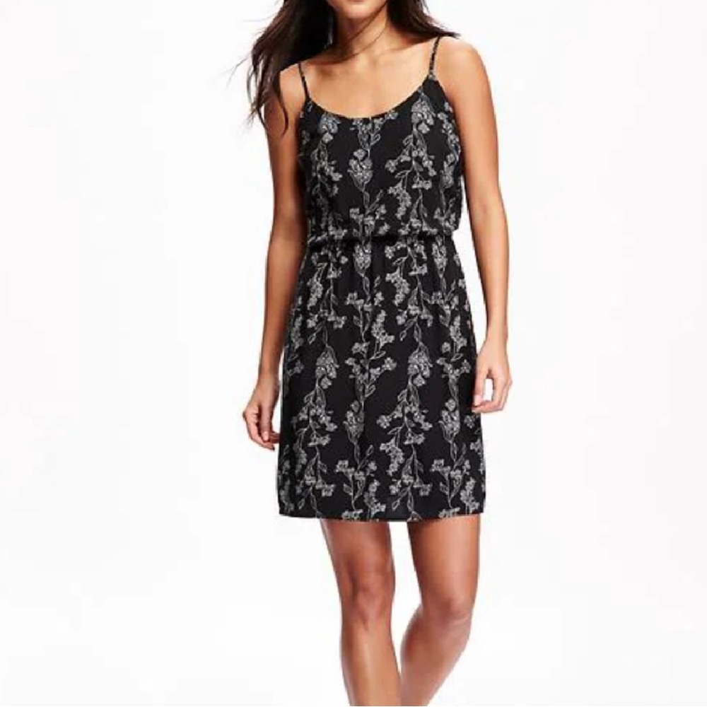 ⏱️ Old navy floral cami sundress - black & white - sz XS
